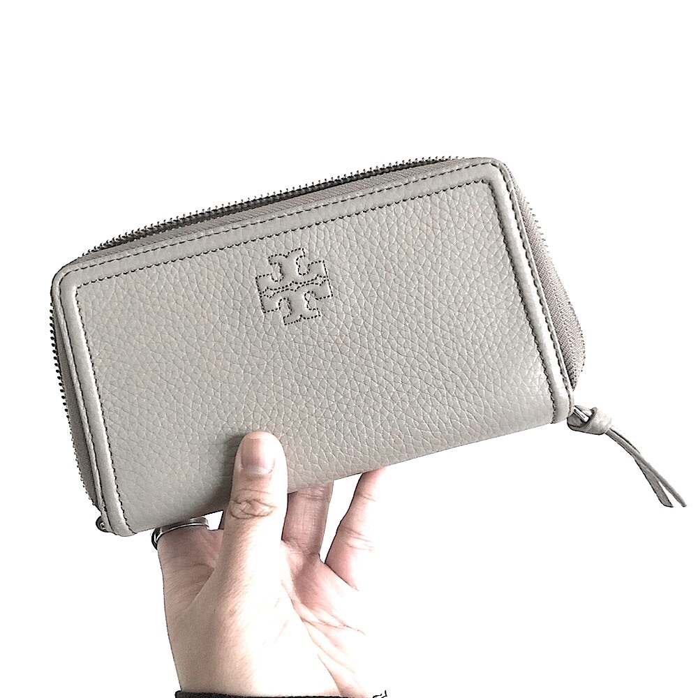 Authentic Tory Burch Pebble Leather Wallet